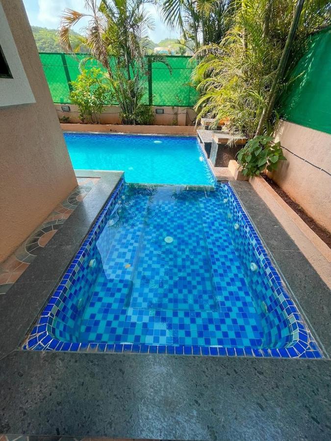 Corner House, Lonavla By Meheru-4 Bhk Villa With Pool Exterior foto
